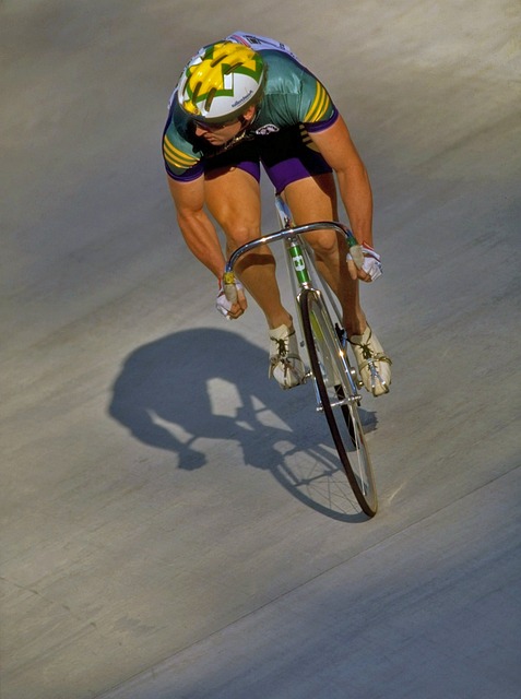 件稍逊的球 件稍逊的球